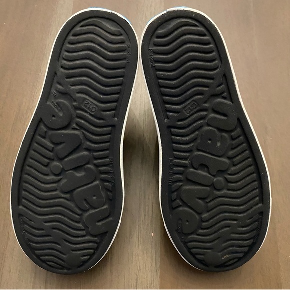 Native Jefferson Polka Dot Toddler Shoes (C9&C12) - Picture 2 of 4